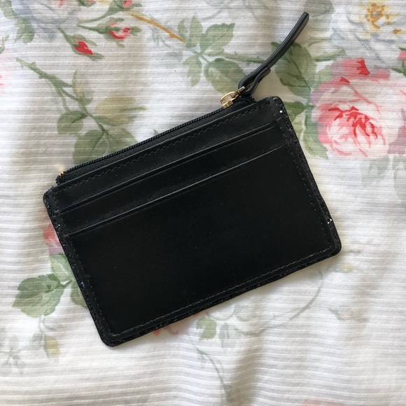 Kate Spade Beanie Mittens and Wallet - Picture 4 of 9